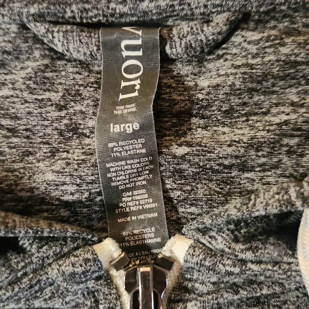 🆕 Vuori Halo Performance Hoodie 2.0 in Heather Grey Size L - Picture 2 of 6